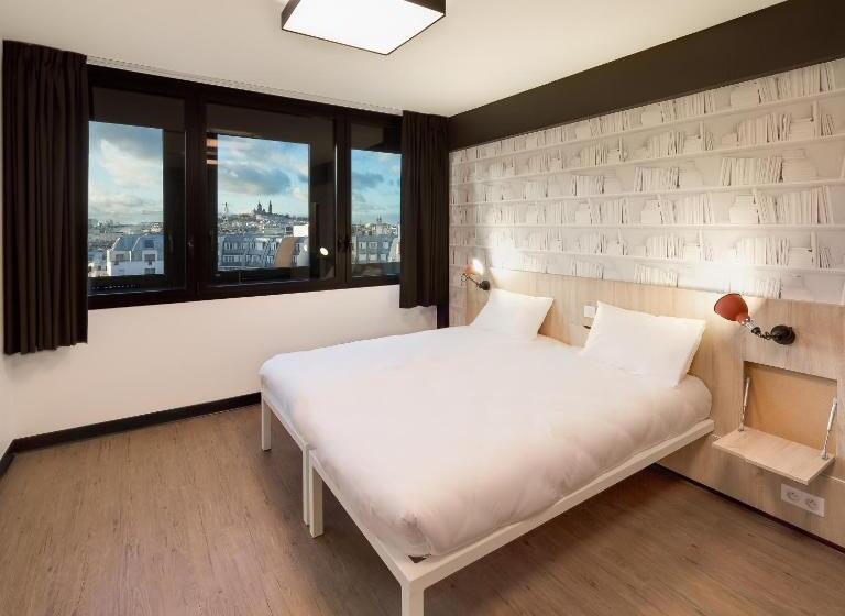 キングサイズベッドのデラックスルーム, Generator Paris