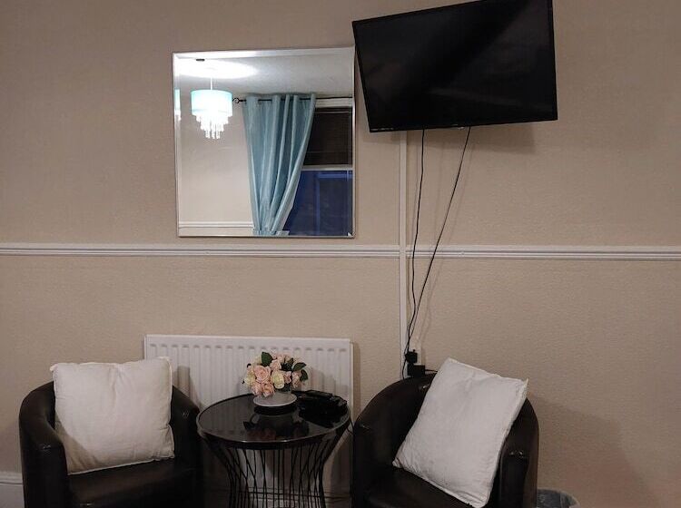 ファミリールーム, Lynbar