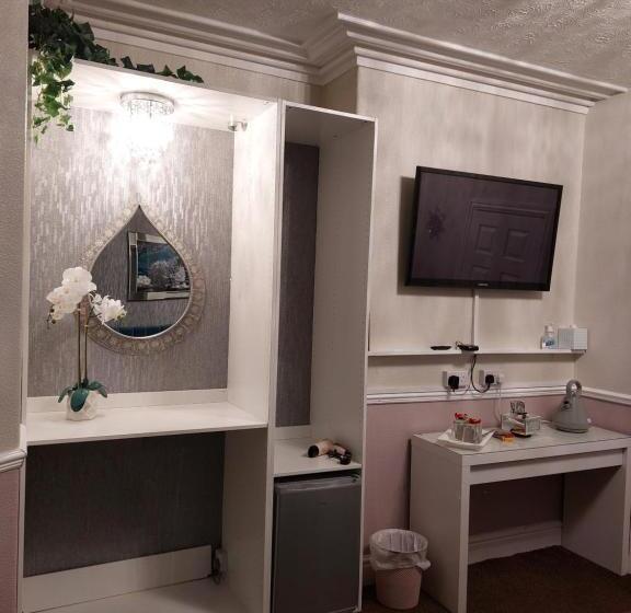 חדר דלוקס, Lynbar