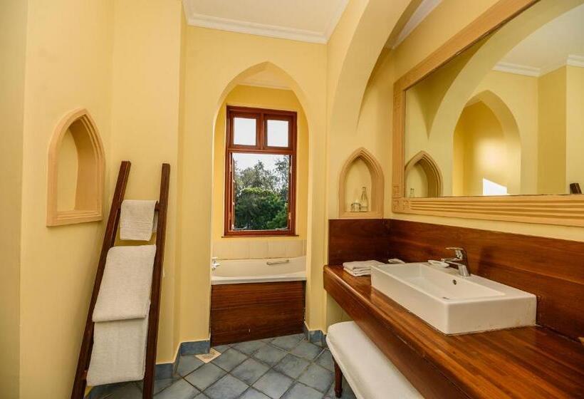 سوییت اجرایی, Cocoa Boutique Hotel Your Kenyan Beachfront Bliss