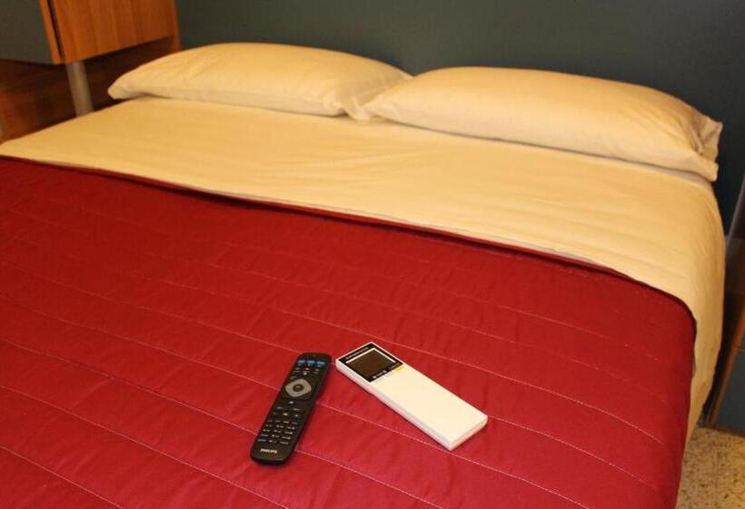 Quarto Estandar, Emma