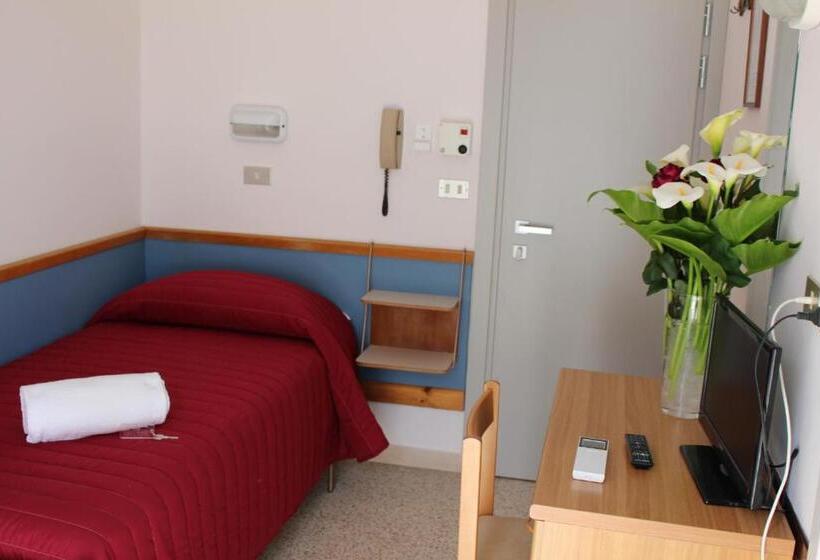 Quarto Estandar, Emma