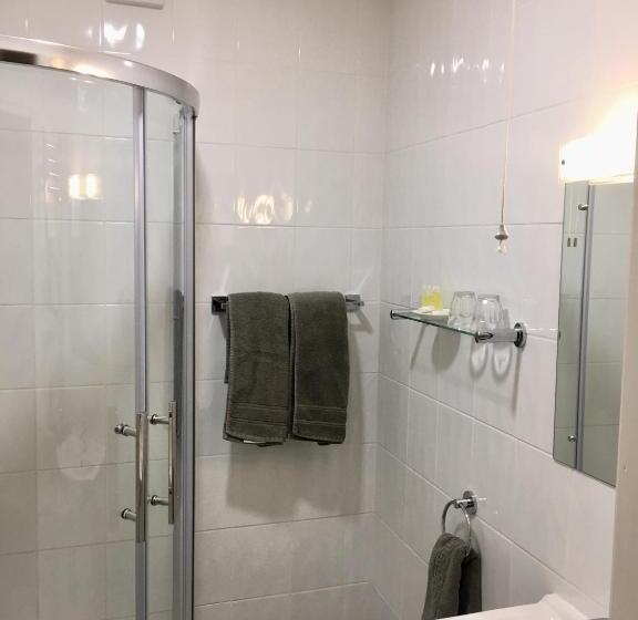 Номер Стандарт, Globe Inn