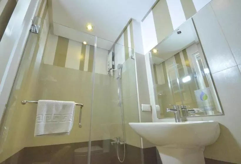 Standard-huone, Injap Tower