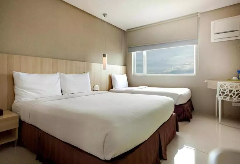 Standard-huone, Injap Tower
