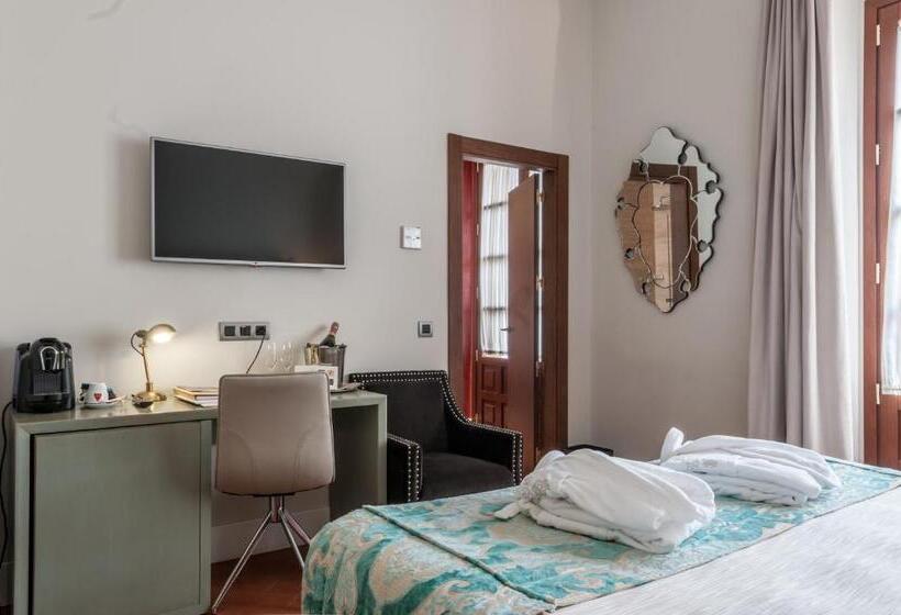 اتاق لوکس, Palacio Pinello