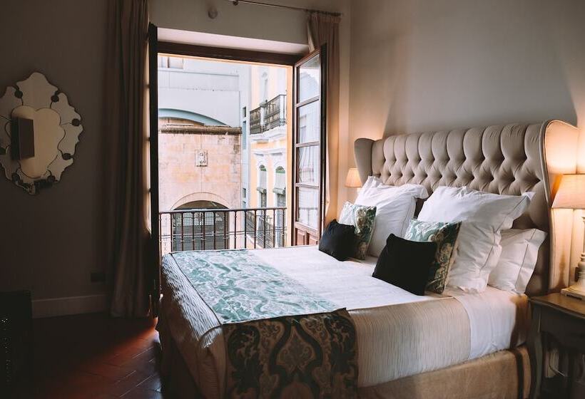 اتاق لوکس, Palacio Pinello