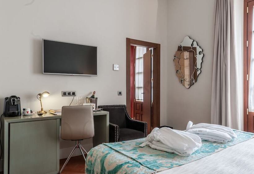 اتاق لوکس, Palacio Pinello