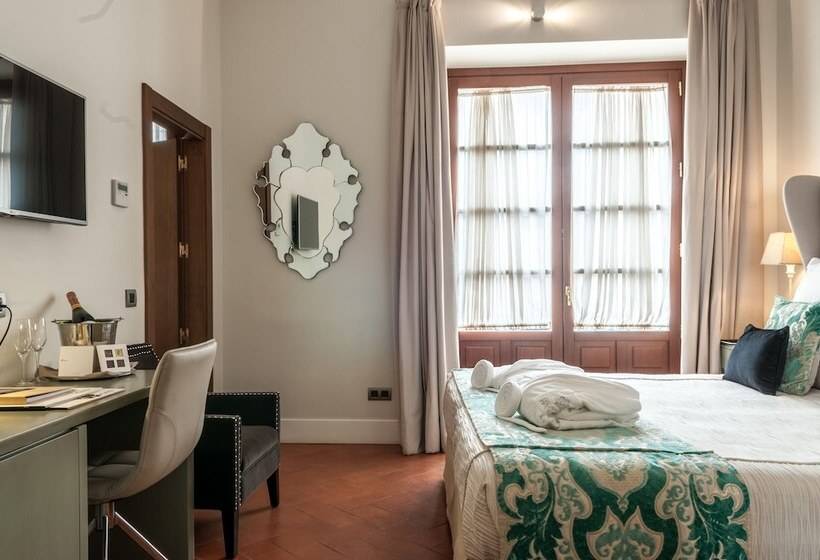 اتاق لوکس, Palacio Pinello