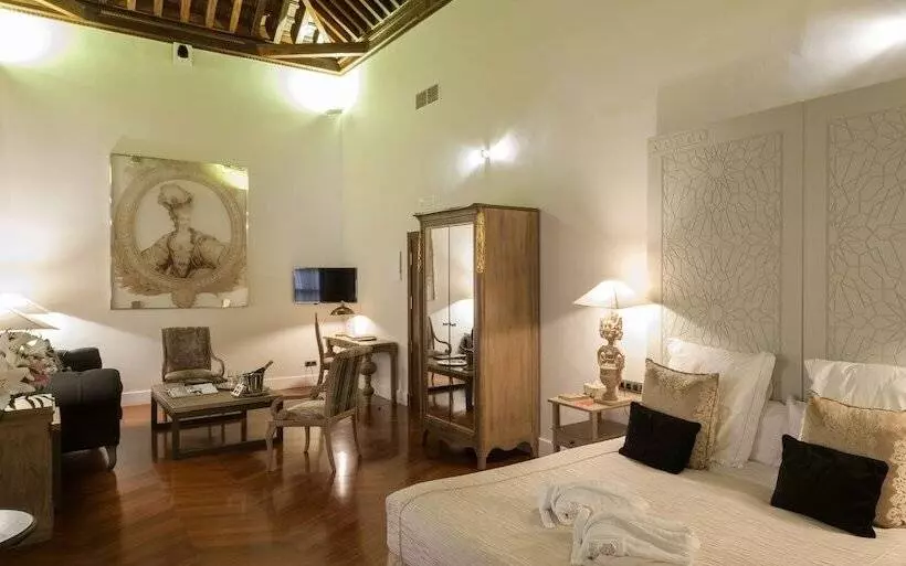 Juniorsviitti, Palacio Pinello