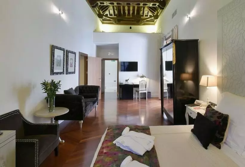 Perhesviitti 2 Makuuhuonetta, Palacio Pinello