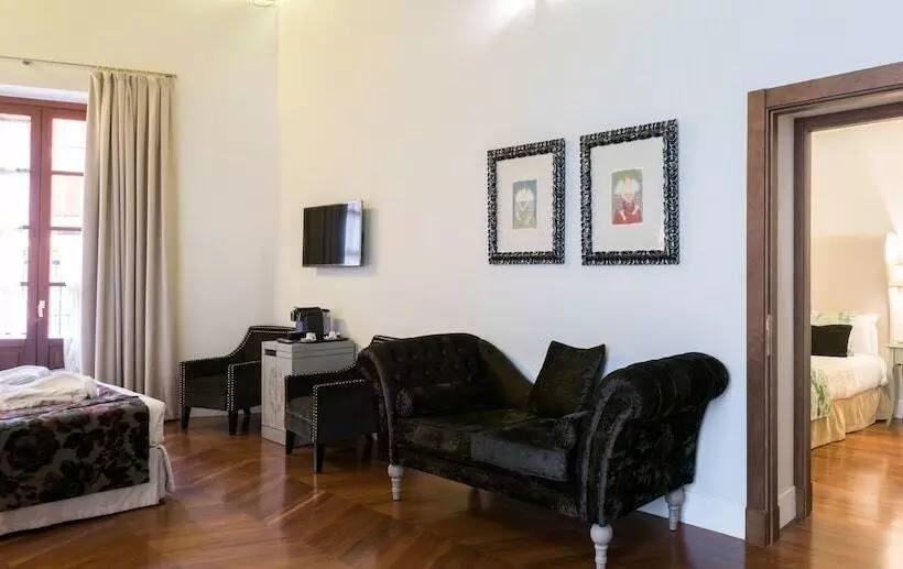 Perhesviitti 2 Makuuhuonetta, Palacio Pinello