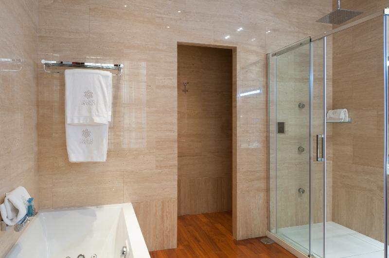 سوییت جونیور, Palacio Pinello