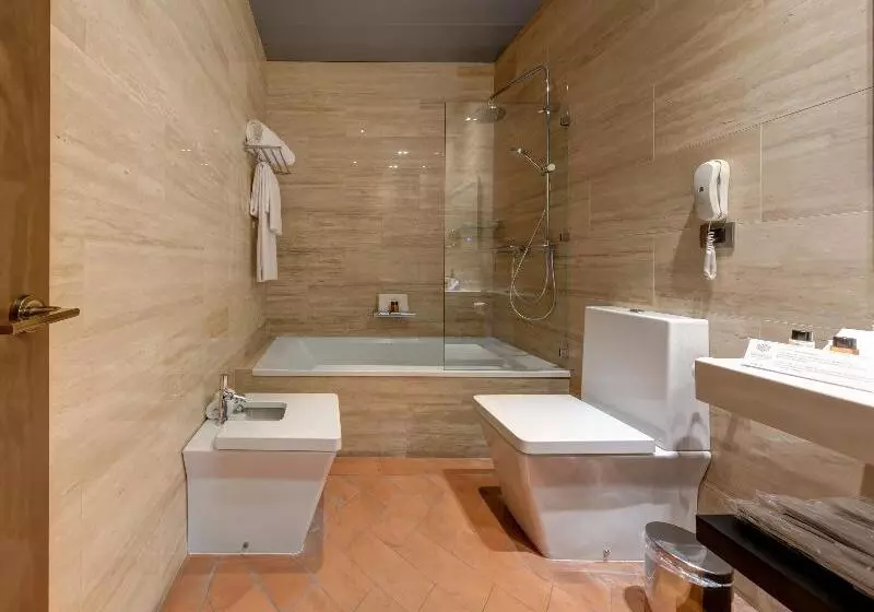 Standard Kolmen Hengen Huone, Palacio Pinello