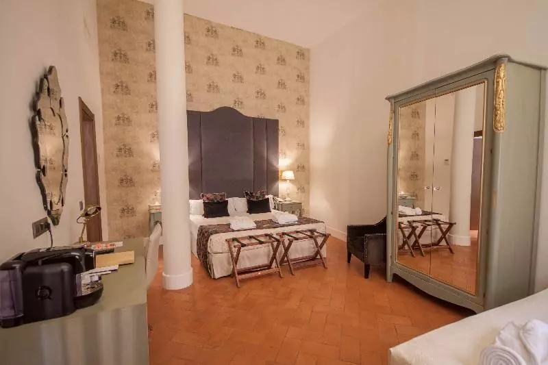 Deluxe Kolmen Hengen Huone, Palacio Pinello