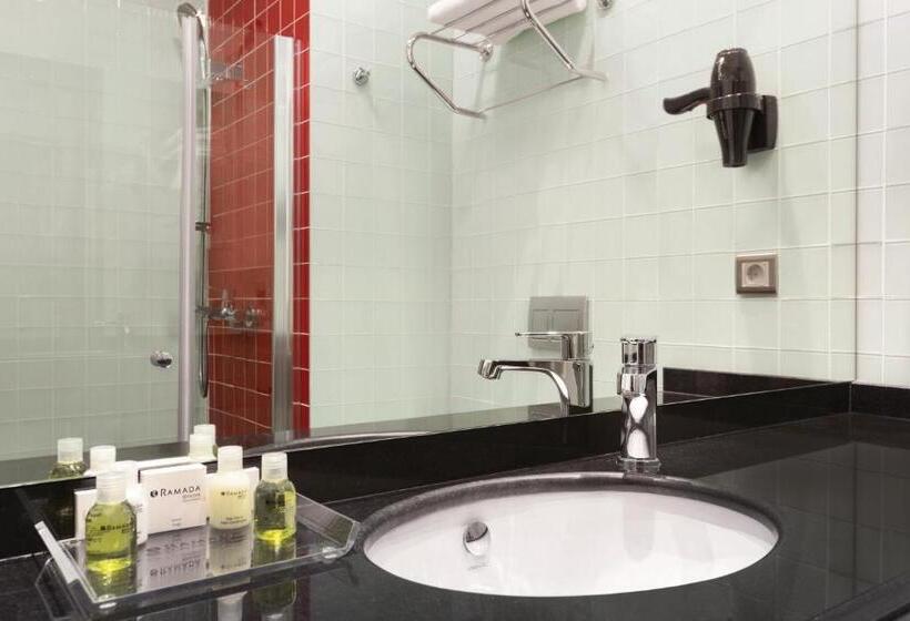 Suite, Ramada Encore Istanbul Kartal