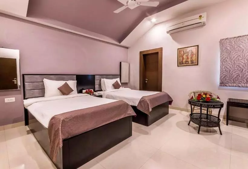 エクゼクティブルーム, Regenta Resort Bhuj, By Royal Orchid Limited