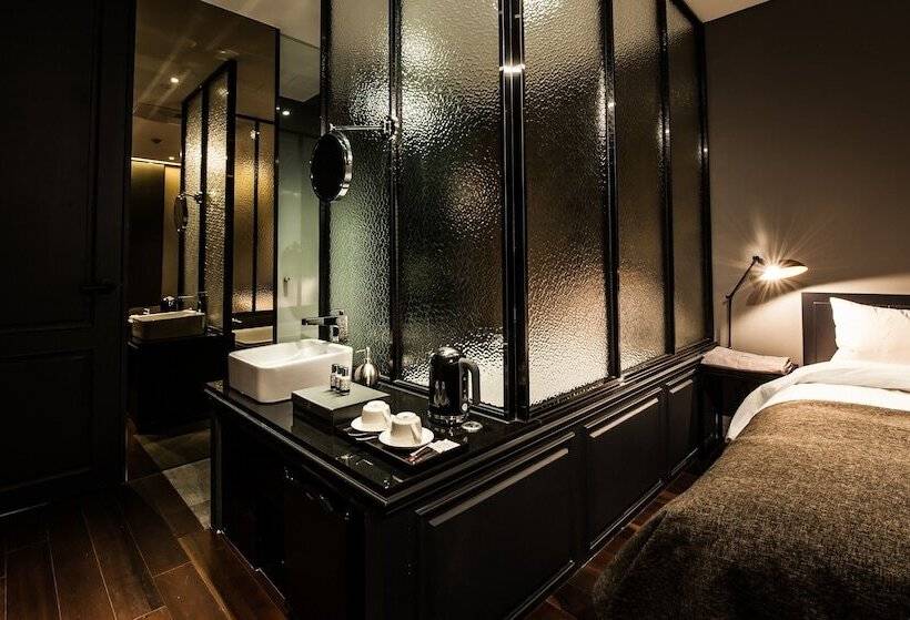 Quarto Superior, Sr Hotel Sadang