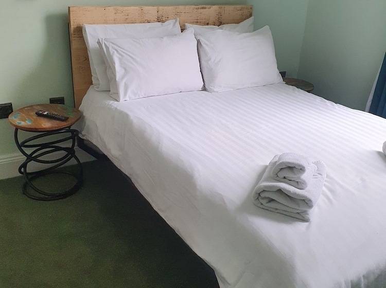 חדר סטנדרט, The Camberley