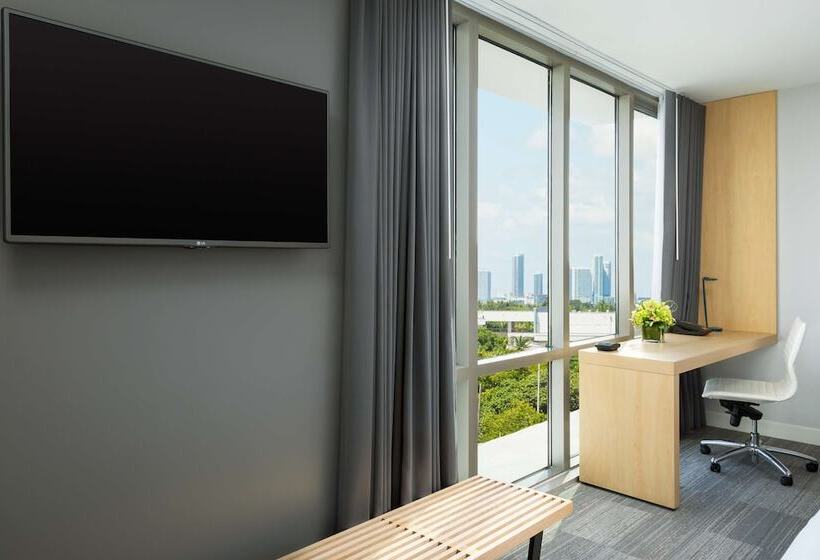 اتاق استاندارد با تخت بزرگ, The Gates Hotel South Beach