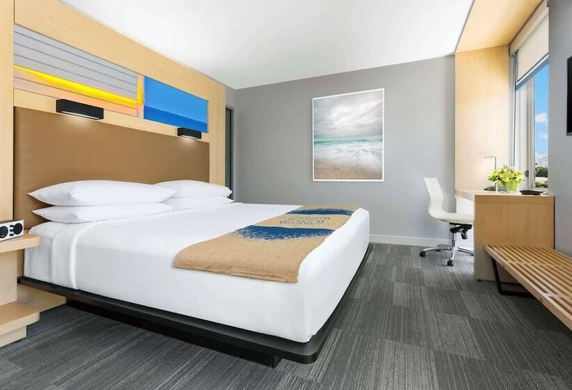 غرفة قياسية سرير كينج, The Gates Hotel South Beach