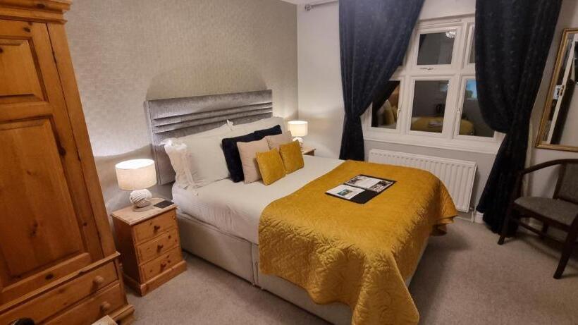 اتاق عادی, The Howbeck & The Retreat Incl Off Site Health Club And Parking Ev Point Available