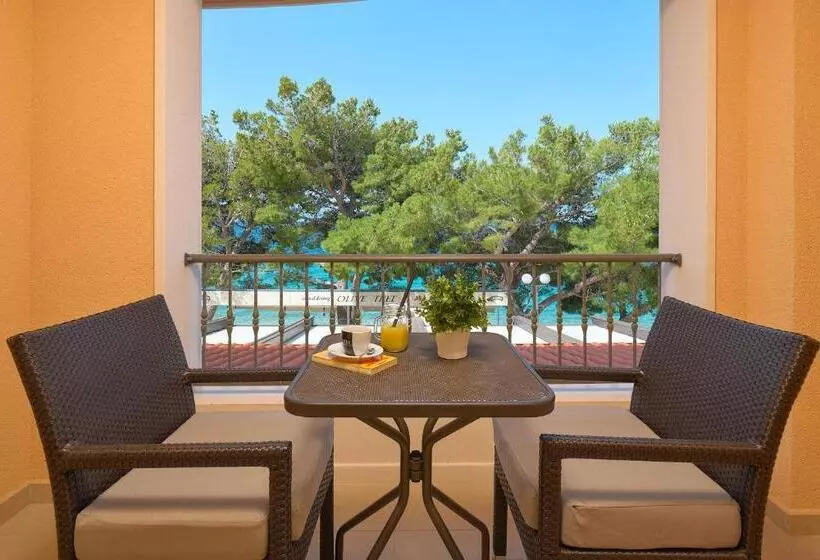 Habitació Estàndard Vista Mar amb Balconada, Villa Andrea