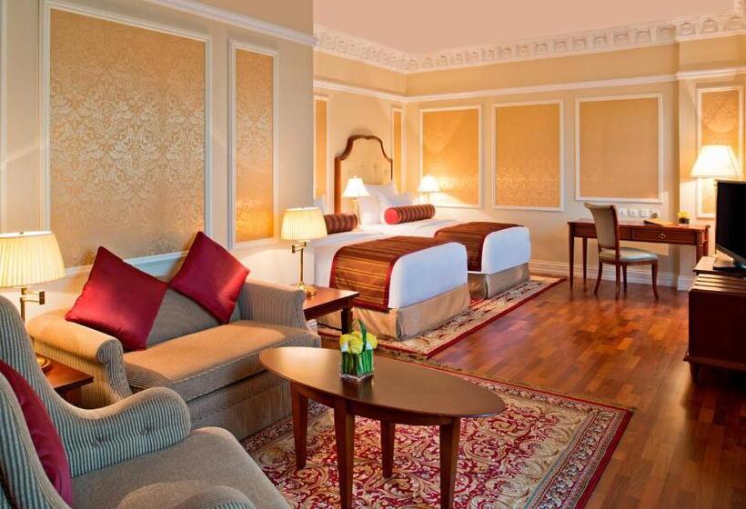 Suíte Júnior, Warwick Doha