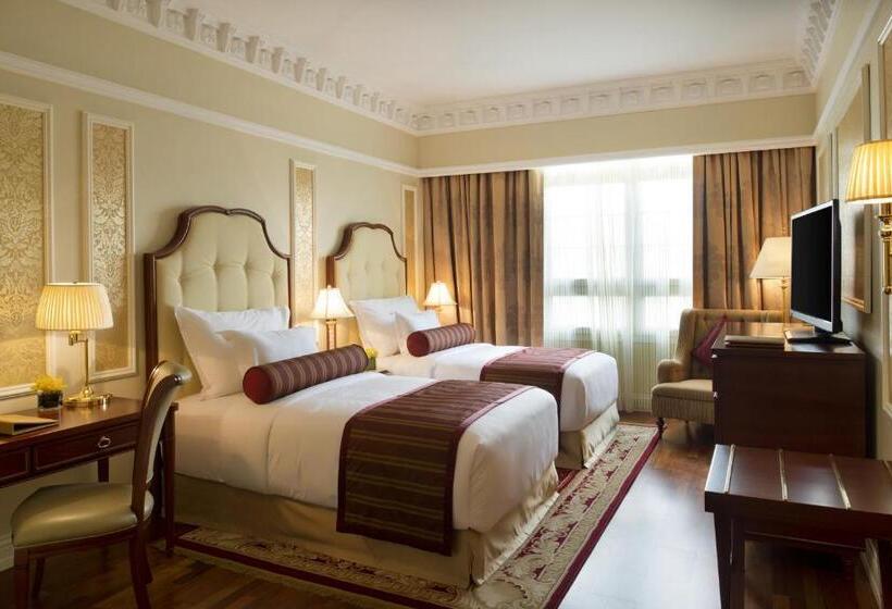 Quarto Executivo, Warwick Doha