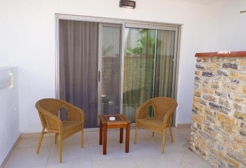 חדר דלוקס לשלושה, Zest Exclusive Hotel & Spa