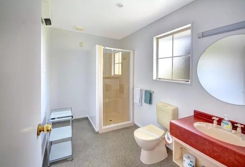 １ベッドルームアパートメント, Alexis Motor Lodge