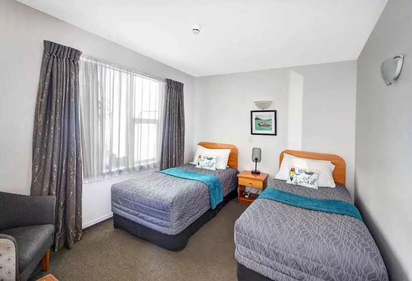 ２ベッドルームアパートメント, Alexis Motor Lodge