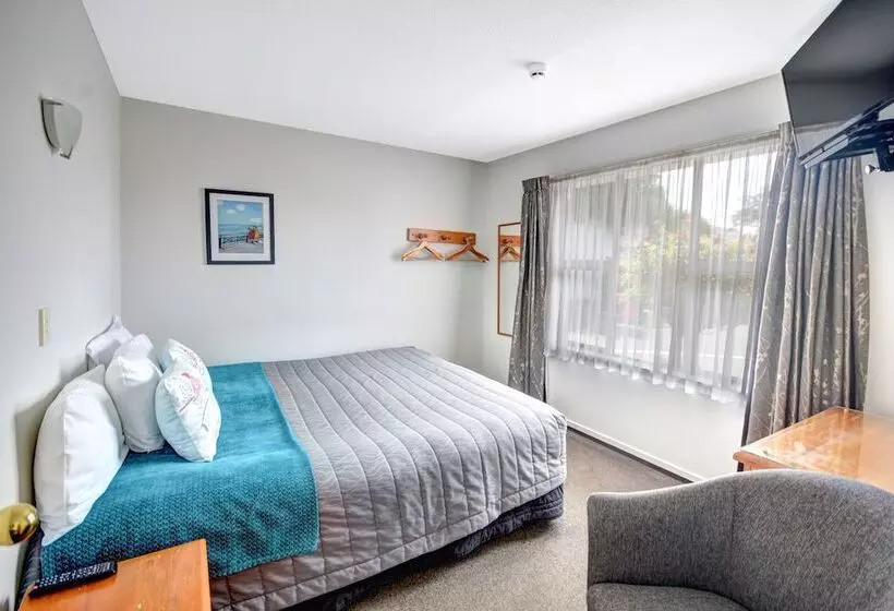 ２ベッドルームアパートメント, Alexis Motor Lodge