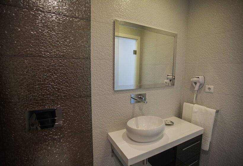 Номер Стандарт, Thomar Story  Guest House