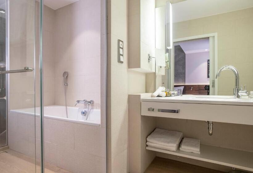 חדר פרמיום, Radisson Collection Hotel, Old Mill Belgrade