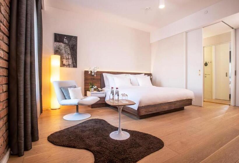 חדר אקזקיוטיב, Radisson Collection Hotel, Old Mill Belgrade