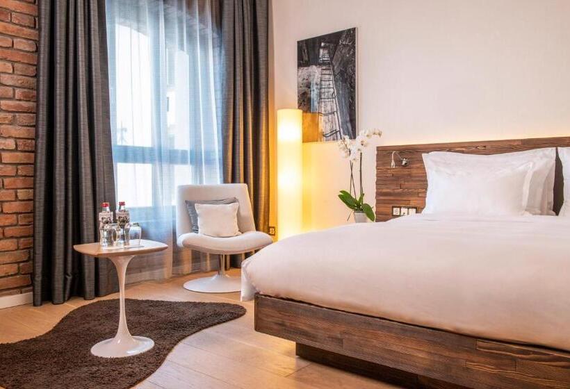 חדר אקזקיוטיב, Radisson Collection Hotel, Old Mill Belgrade