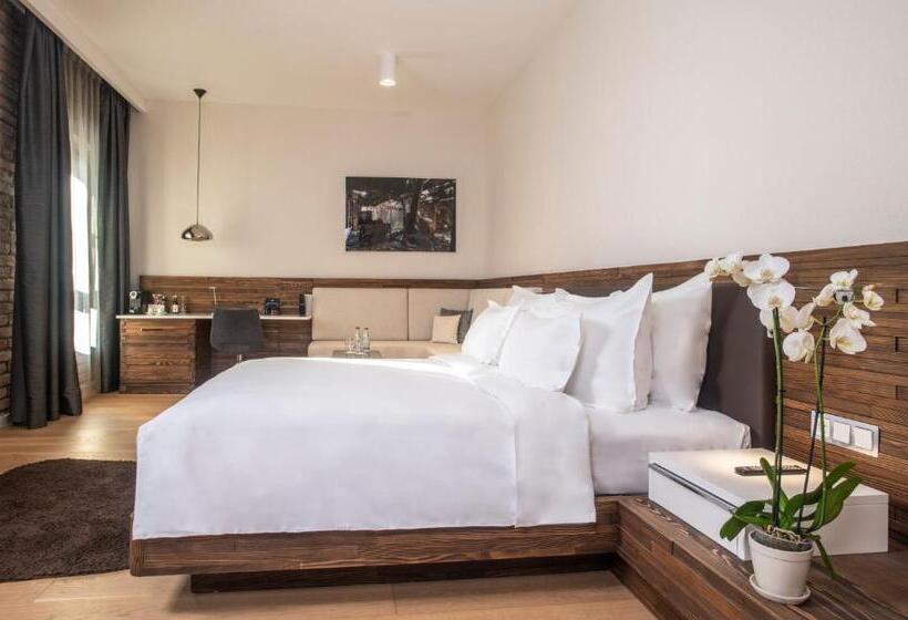 اتاق اجرایی, Radisson Collection Hotel, Old Mill Belgrade
