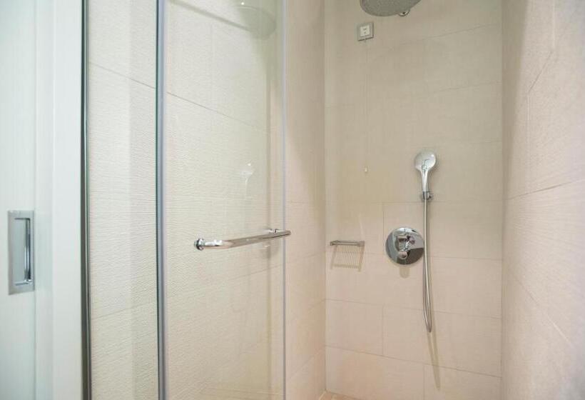 חדר סופריור, Radisson Collection Hotel, Old Mill Belgrade