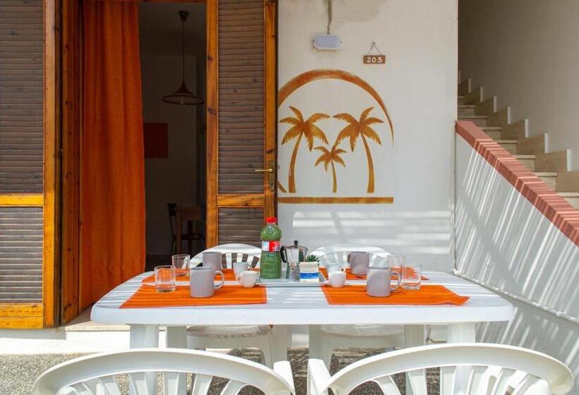 דירת חדר בקומת קרקע, Residence Tre Palme   Localo