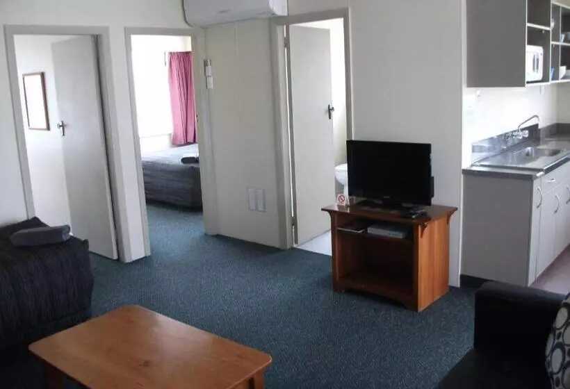 2ベッドルームアパートメント, Scenicland Motels