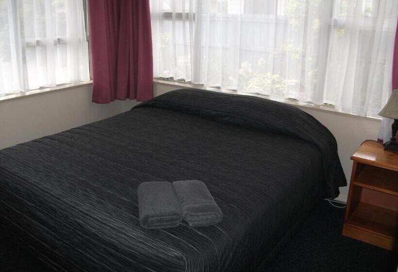 דירת שני חדרים, Scenicland Motels