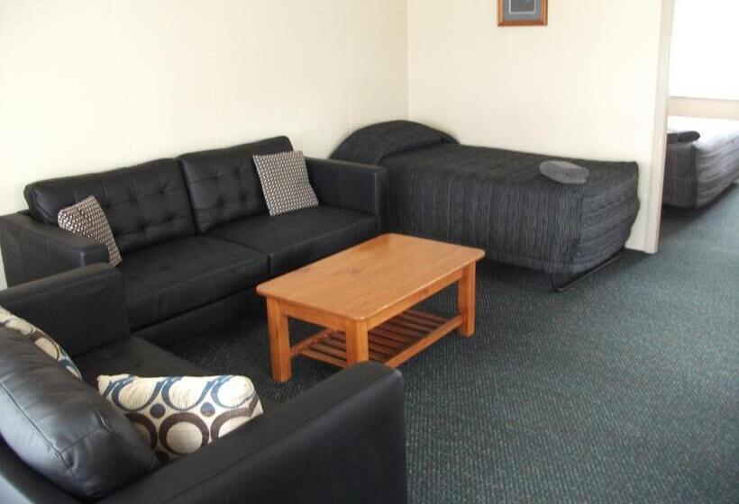 דירת שני חדרים, Scenicland Motels