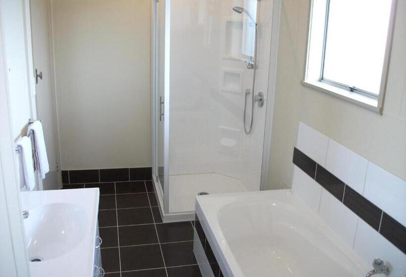 דירת שני חדרים, Scenicland Motels