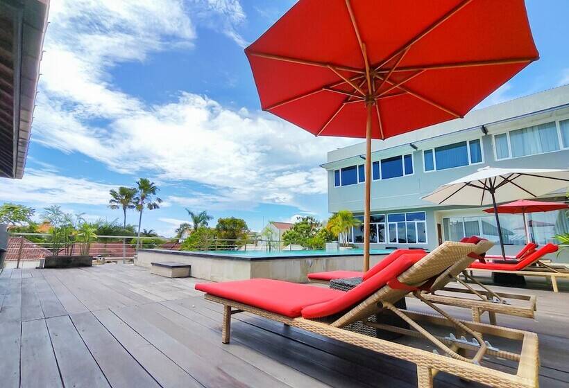 נוף לבריכה, Seminyak Square Hotel And Villas