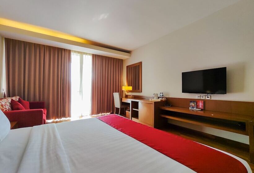 נוף לבריכה, Seminyak Square Hotel And Villas