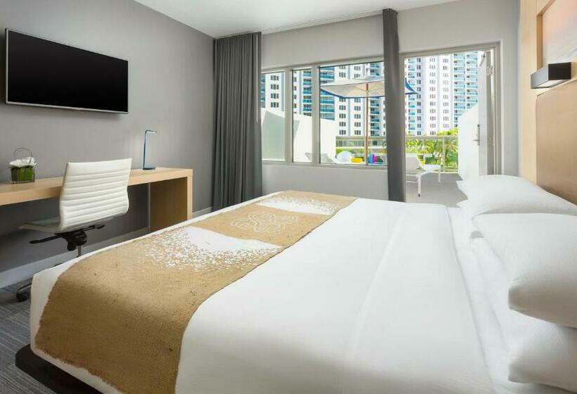 اتاق استاندارد با تخت بزرگ, The Gates Hotel South Beach