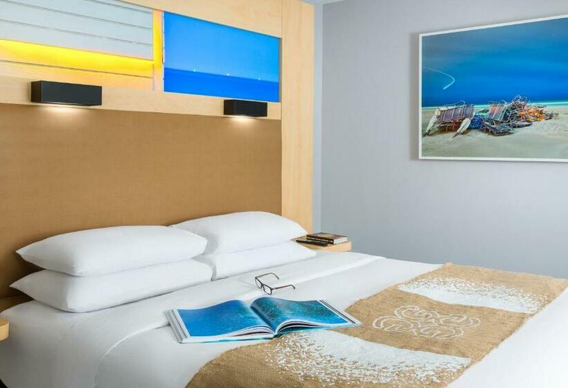 اتاق استاندارد با تخت بزرگ, The Gates Hotel South Beach
