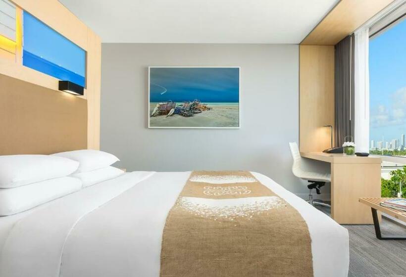 غرفة قياسية سرير كينج, The Gates Hotel South Beach