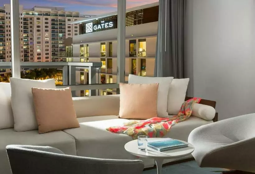 キングサイズベッドのスイートルーム, The Gates Hotel South Beach
